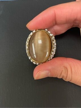 Gold-Tone Brown Cat's Eye Oval Cocktail Ring